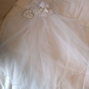 NWT girl’s communion veil